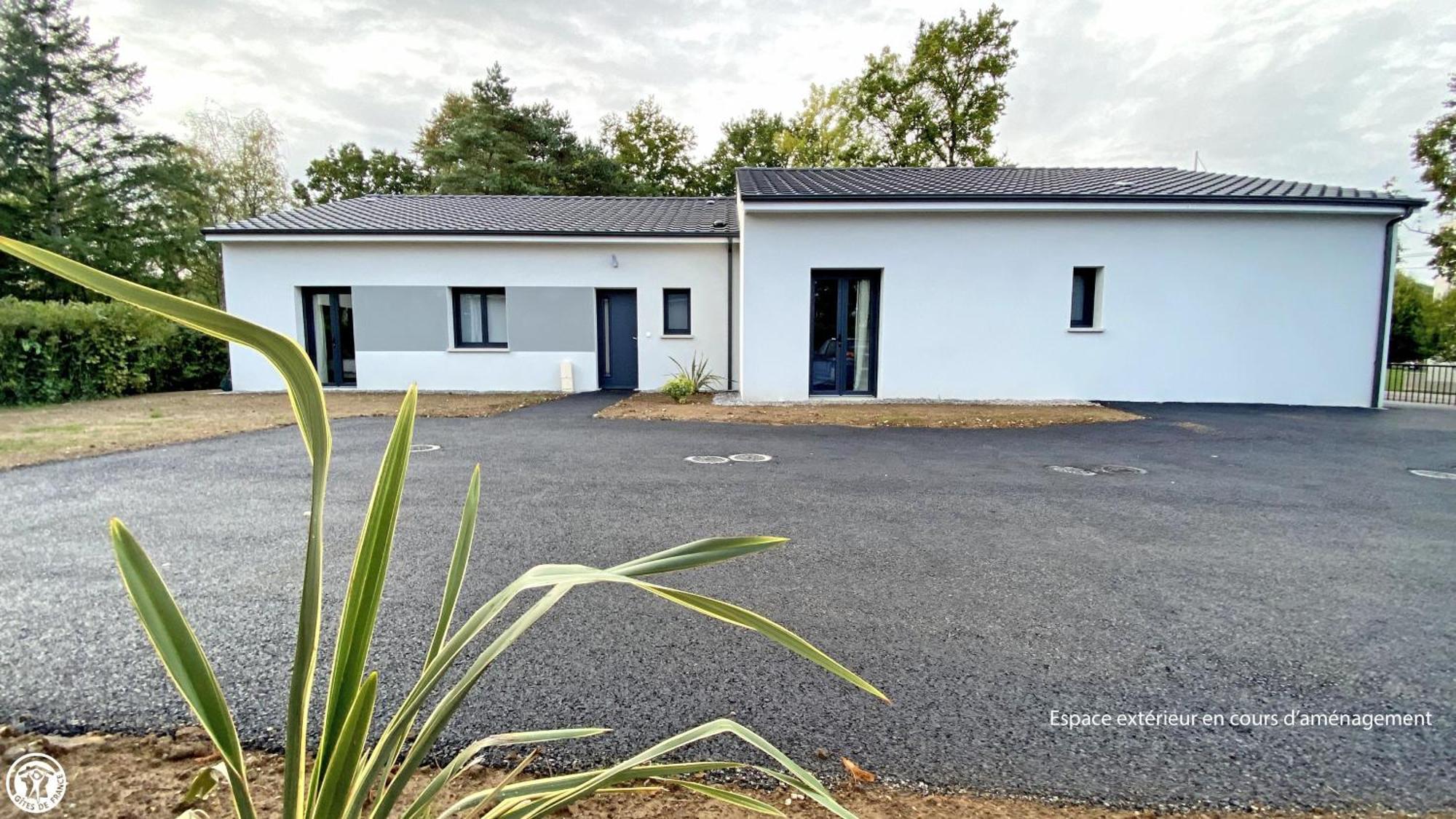 Breakislebed 3 Maisons Chu Limoges Exterior photo